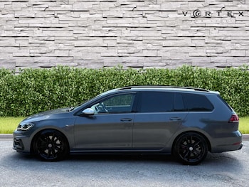Used Volkswagen Golf 2017 for sale - 79445360: Photo