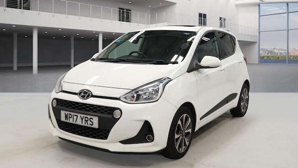Used Hyundai i10 2017 for sale - 76252724: Photo 2