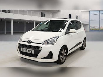 Used Hyundai i10 2017 for sale - 76252724: Photo 2