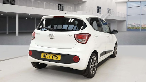 Used Hyundai i10 2017 for sale - 76252724: Photo 3