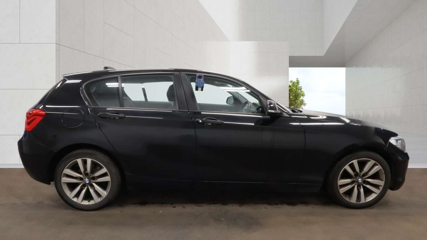 Used BMW 1 Series 2016 for sale - 78068140: Photo 5
