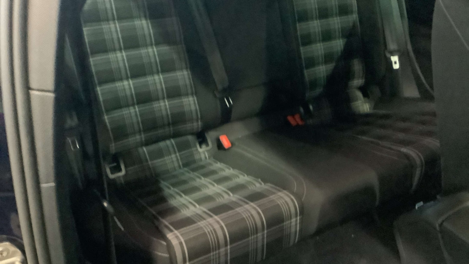 Used Volkswagen Golf 2017 for sale - 77244503: Photo 8