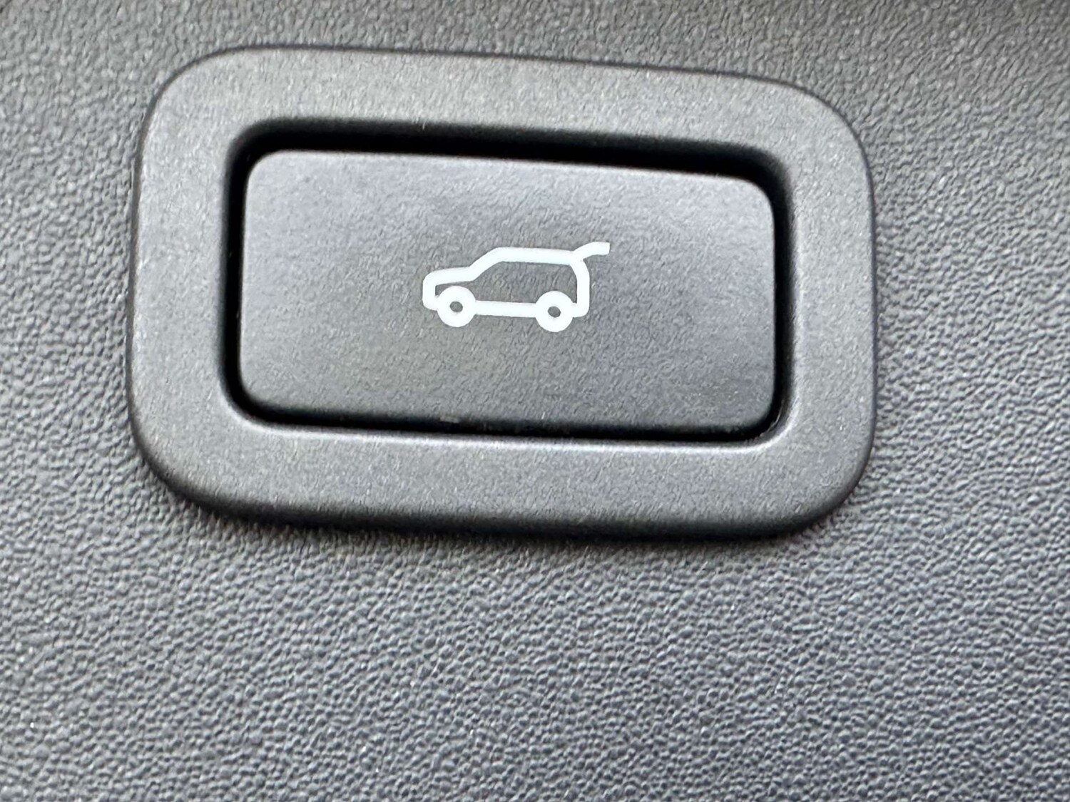 Used Land Rover Discovery Sport 2017 for sale - 77224774: Photo 16