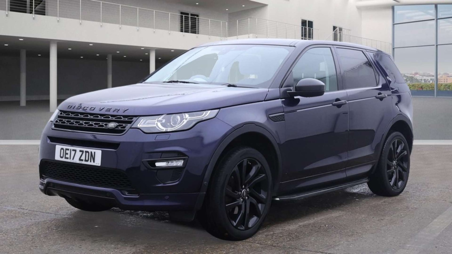 Used Land Rover Discovery Sport 2017 for sale - 77224774: Photo 2