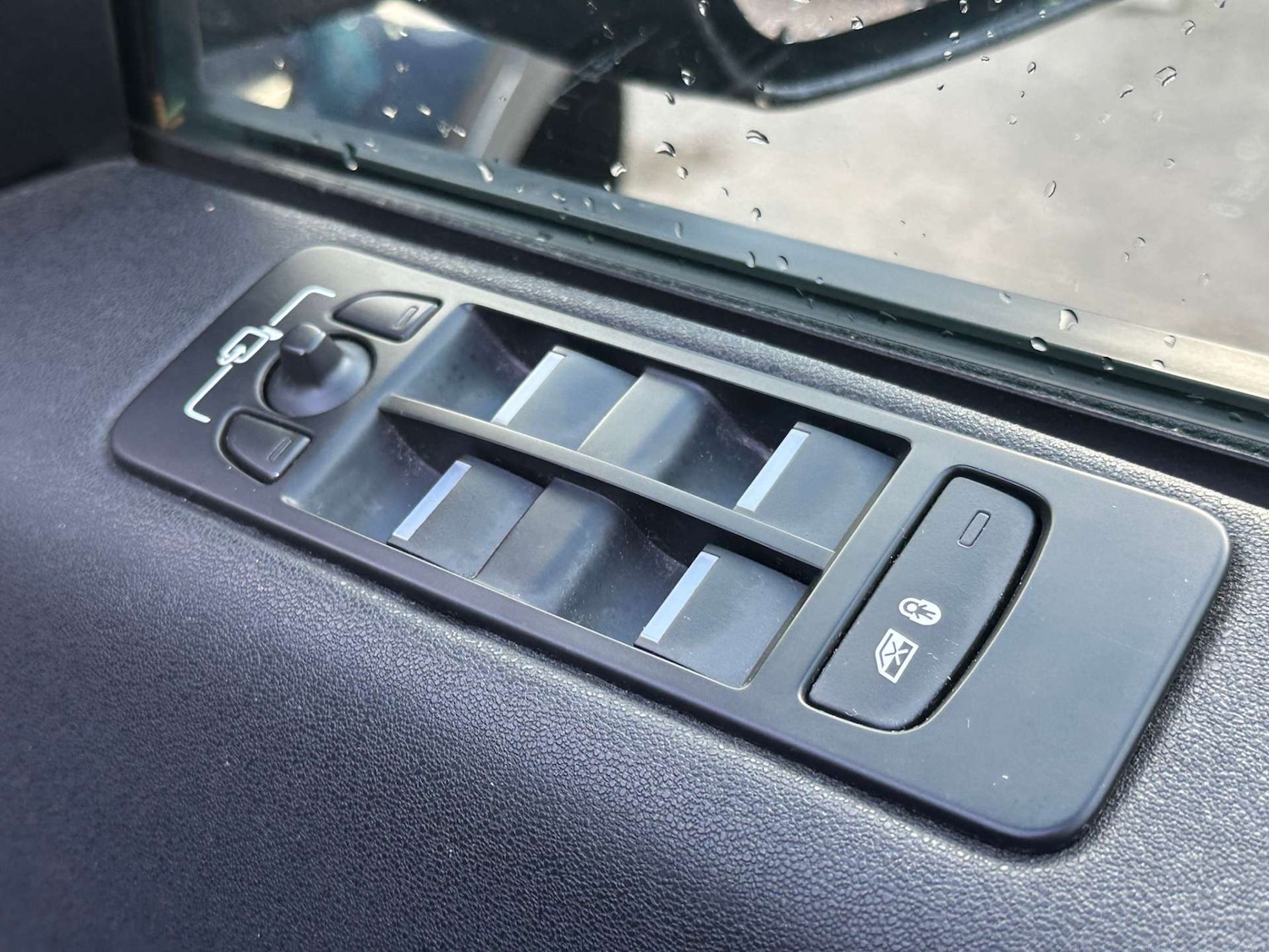 Used Land Rover Discovery Sport 2017 for sale - 77224774: Photo 20