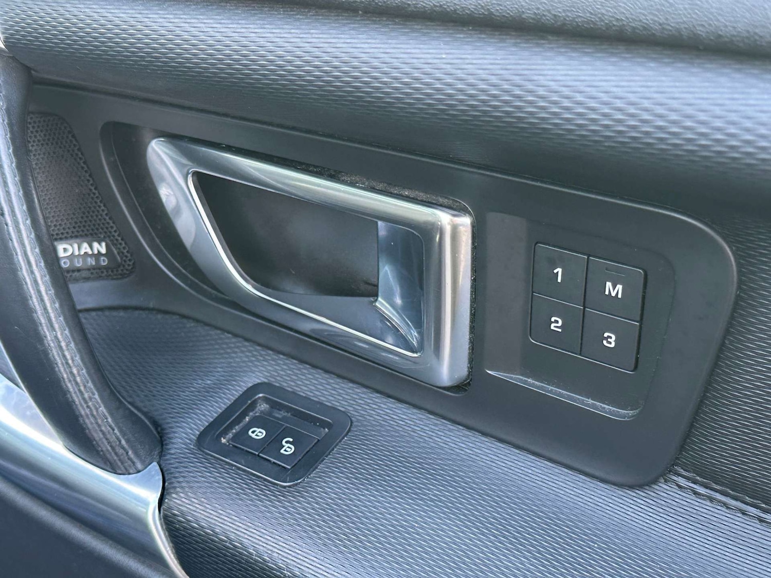 Used Land Rover Discovery Sport 2017 for sale - 77224774: Photo 21