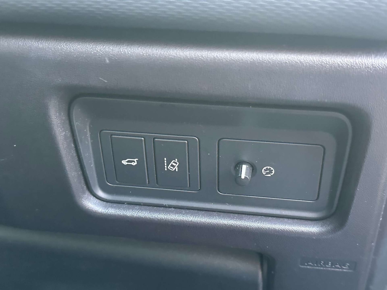 Used Land Rover Discovery Sport 2017 for sale - 77224774: Photo 22