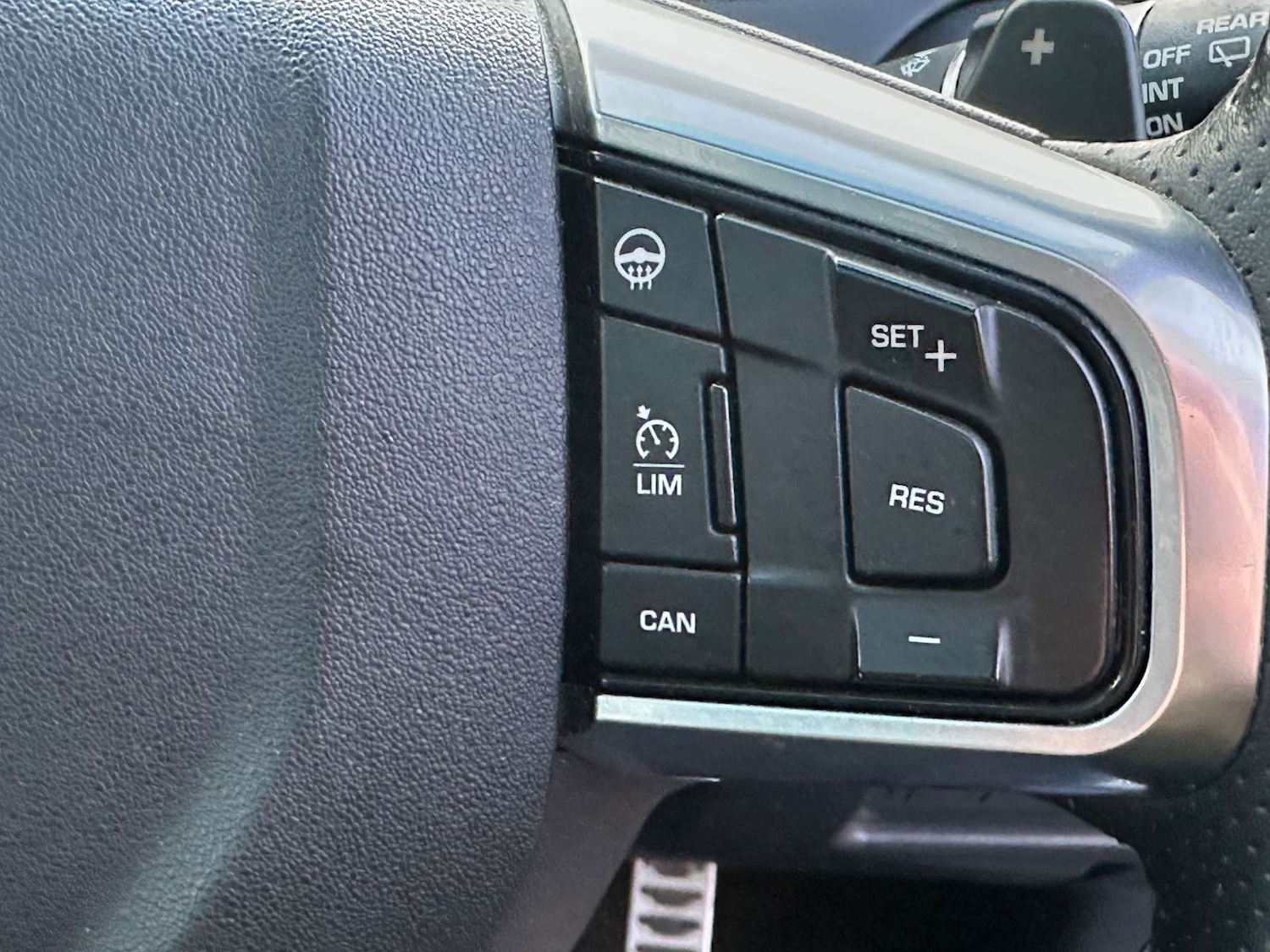 Used Land Rover Discovery Sport 2017 for sale - 77224774: Photo 26