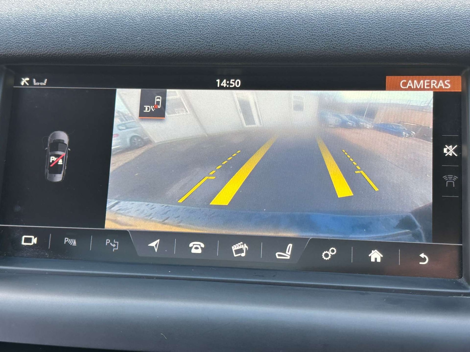 Used Land Rover Discovery Sport 2017 for sale - 77224774: Photo 29