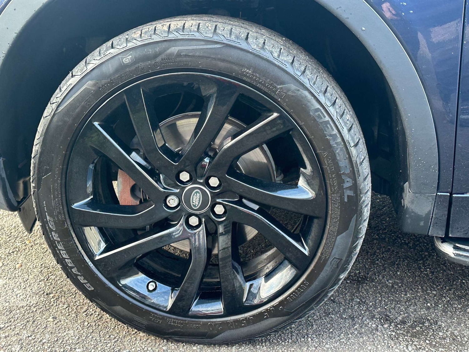 Used Land Rover Discovery Sport 2017 for sale - 77224774: Photo 39