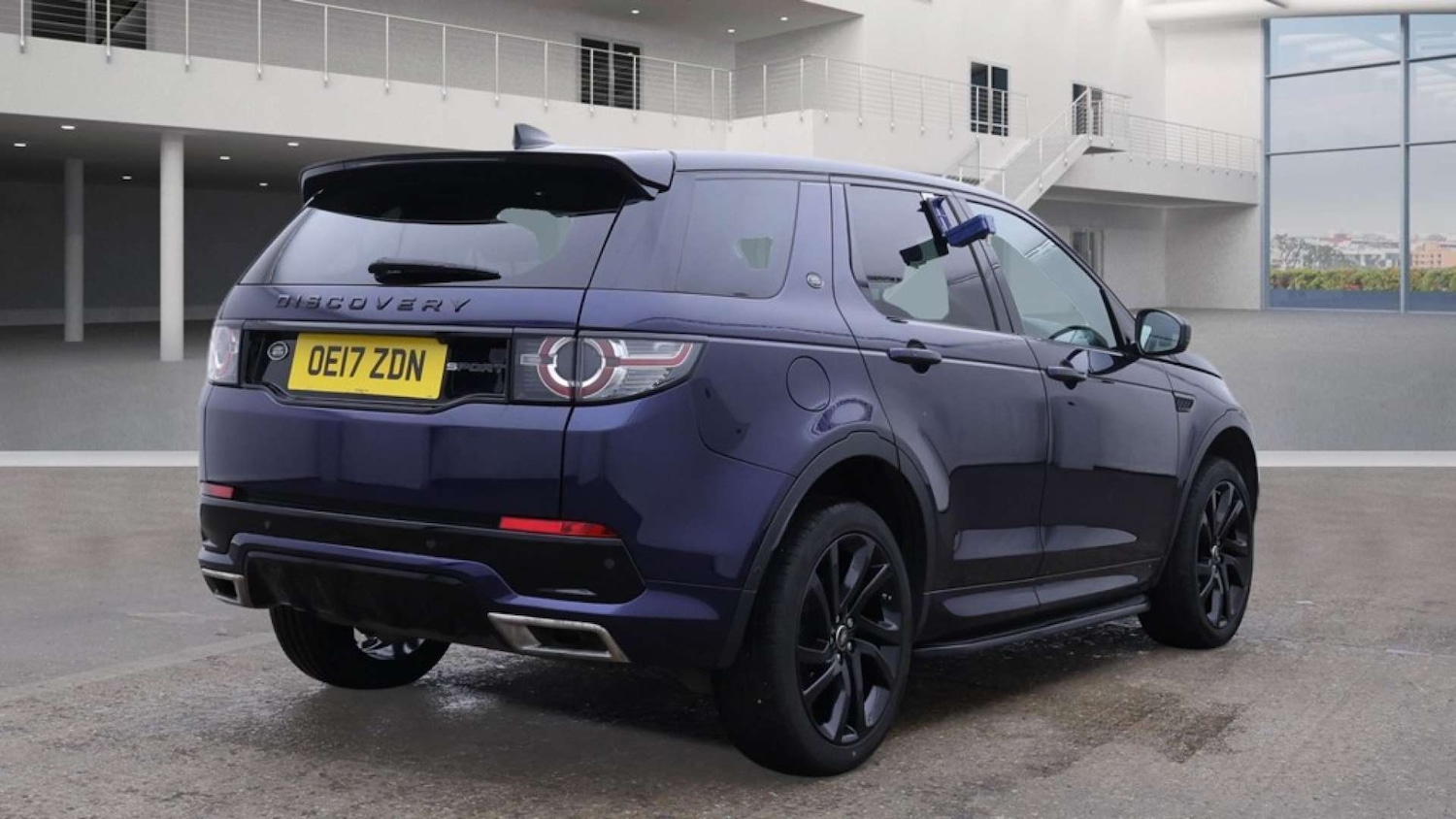 Used Land Rover Discovery Sport 2017 for sale - 77224774: Photo 4