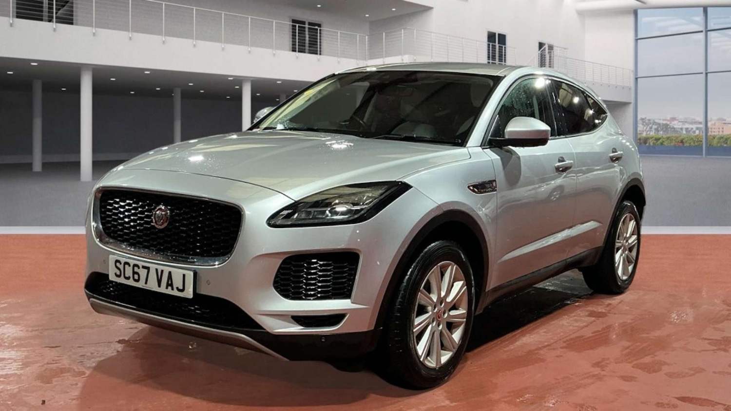 Used Jaguar E-Pace 2018 for sale - 77569695: Photo 2