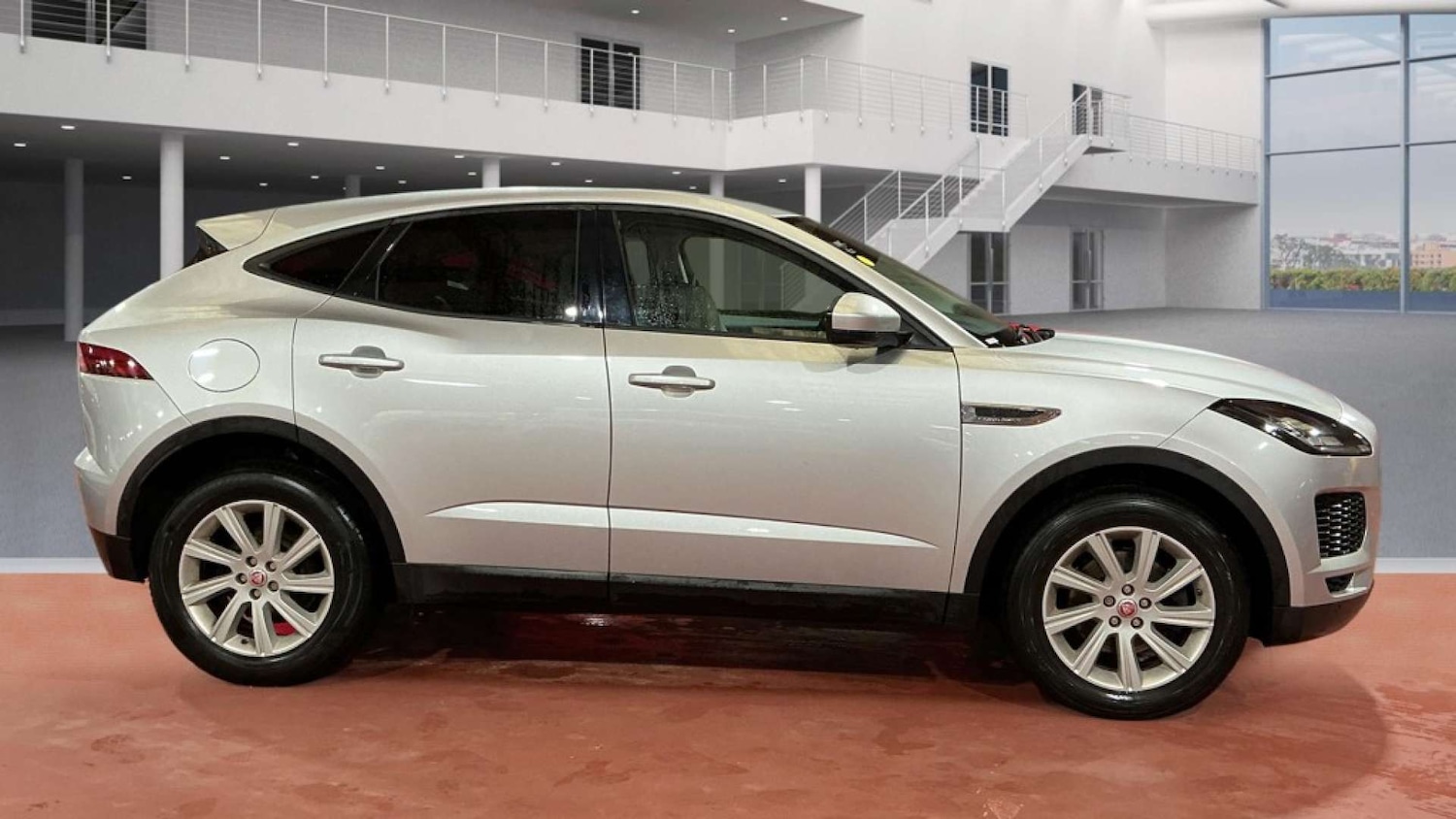 Used Jaguar E-Pace 2018 for sale - 77569695: Photo 5