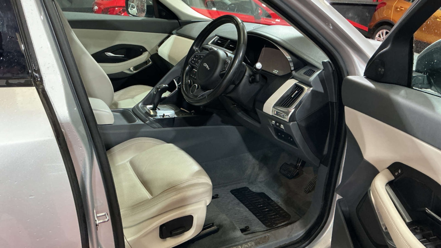 Used Jaguar E-Pace 2018 for sale - 77569695: Photo 8