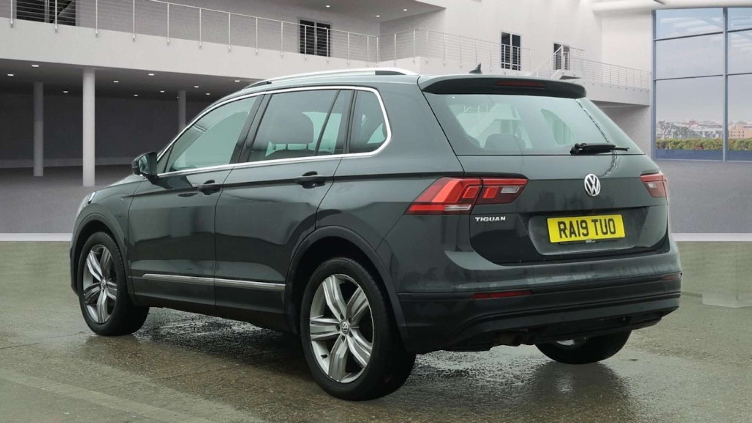 Used Volkswagen Tiguan 2019 for sale - 77459668: Photo 3