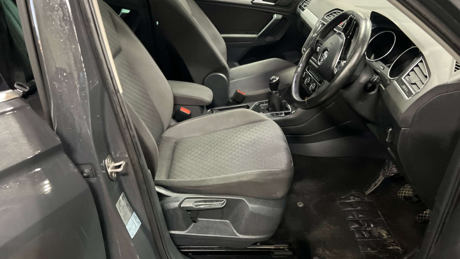 Used Volkswagen Tiguan 2019 for sale - 77459668: Photo 8