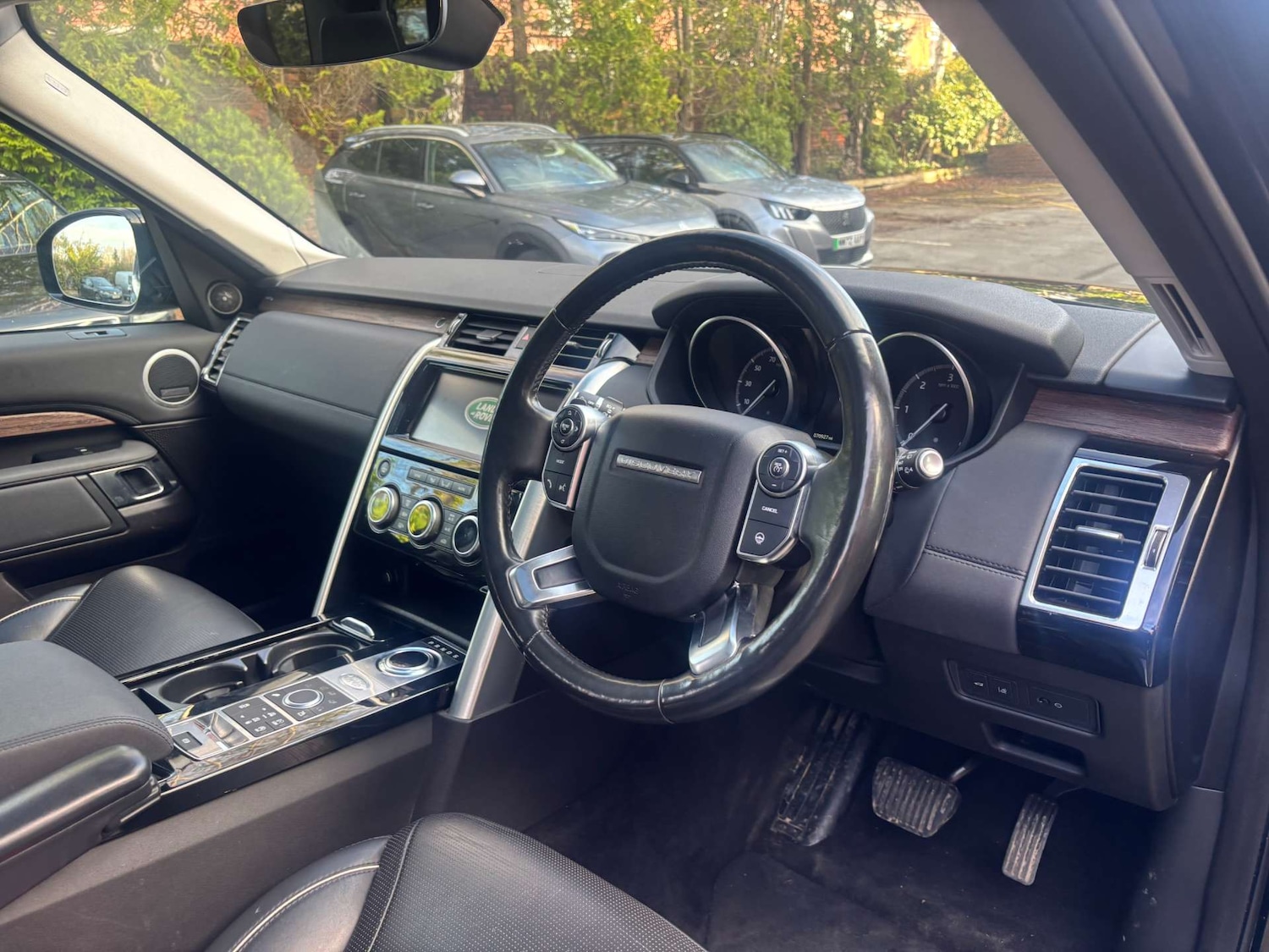 Used Land Rover Discovery 2017 for sale - 77224768: Photo 21