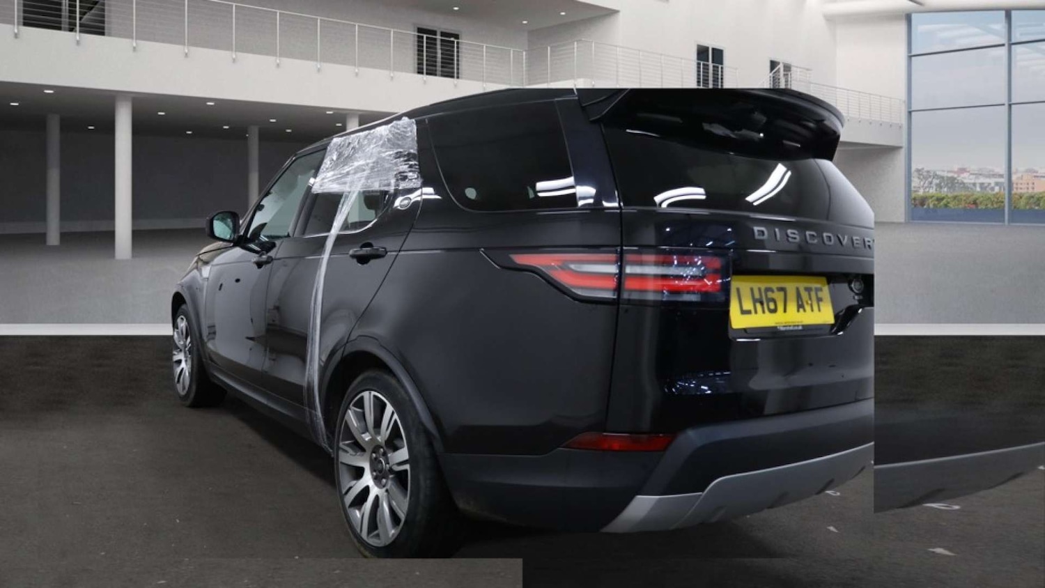 Used Land Rover Discovery 2017 for sale - 77224768: Photo 3