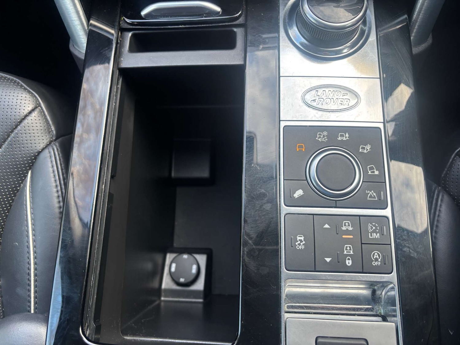 Used Land Rover Discovery 2017 for sale - 77224768: Photo 33