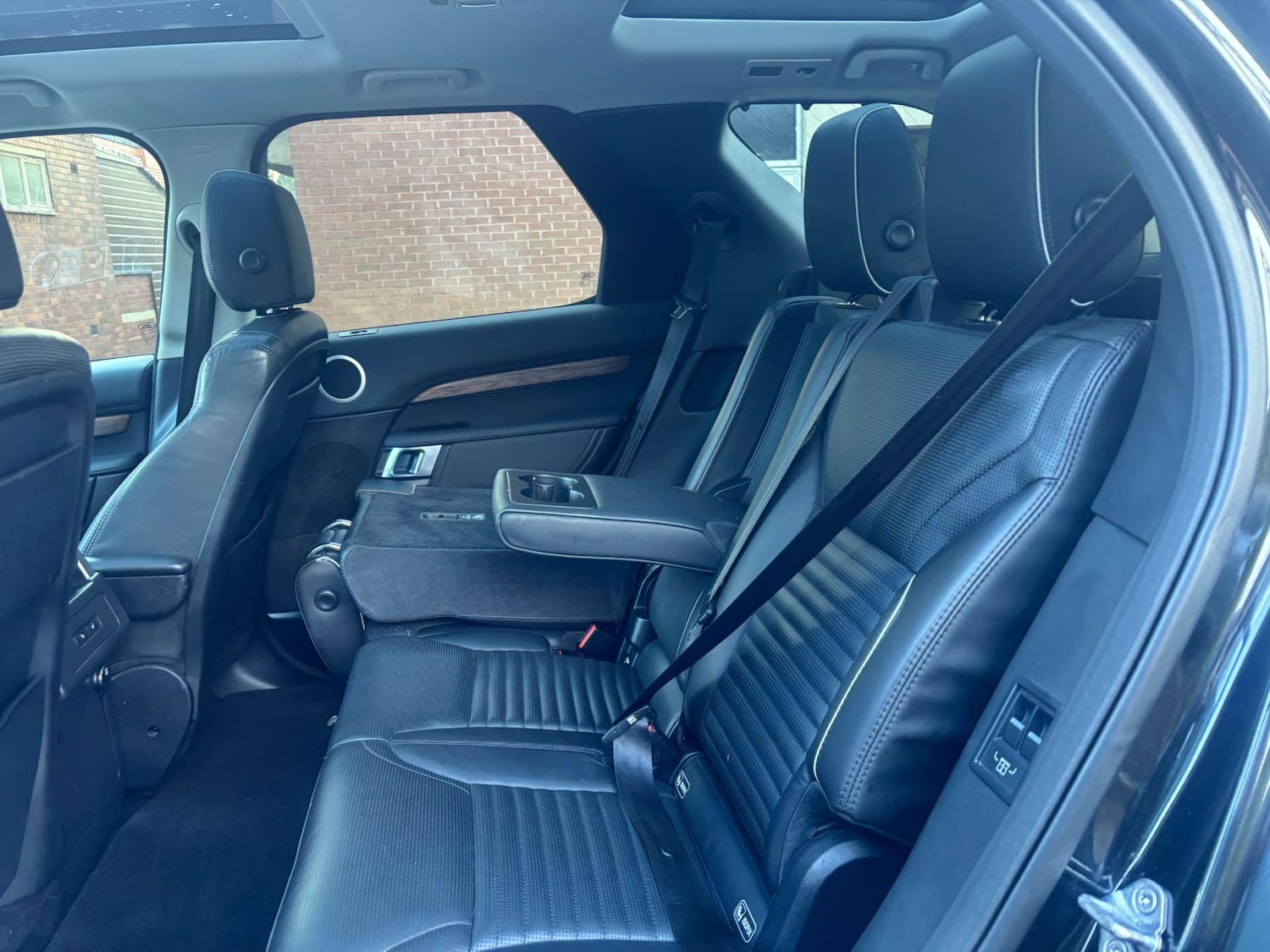 Used Land Rover Discovery 2017 for sale - 77224768: Photo 46