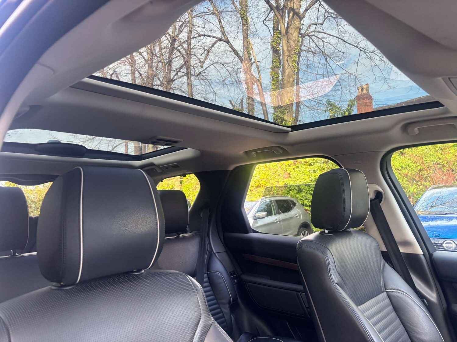 Used Land Rover Discovery 2017 for sale - 77224768: Photo 51