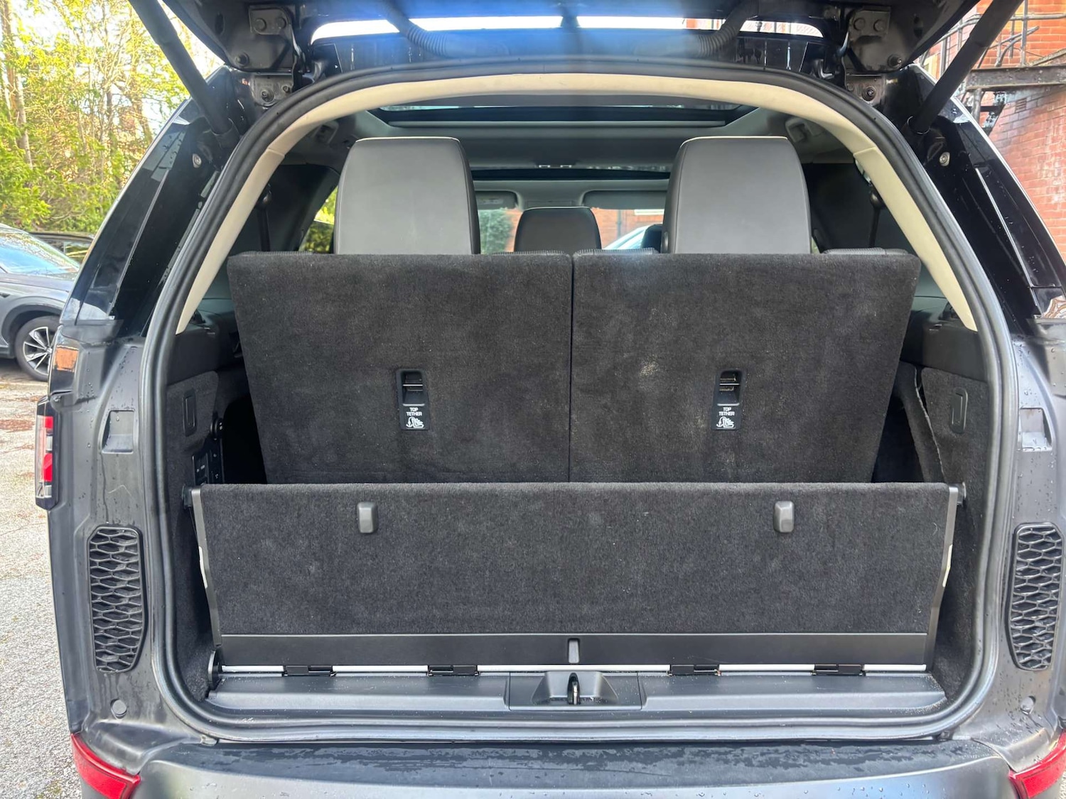 Used Land Rover Discovery 2017 for sale - 77224768: Photo 52