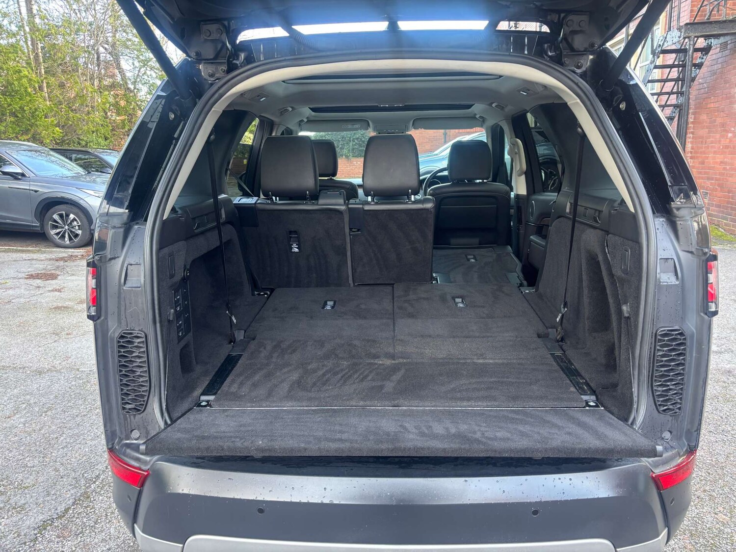 Used Land Rover Discovery 2017 for sale - 77224768: Photo 53