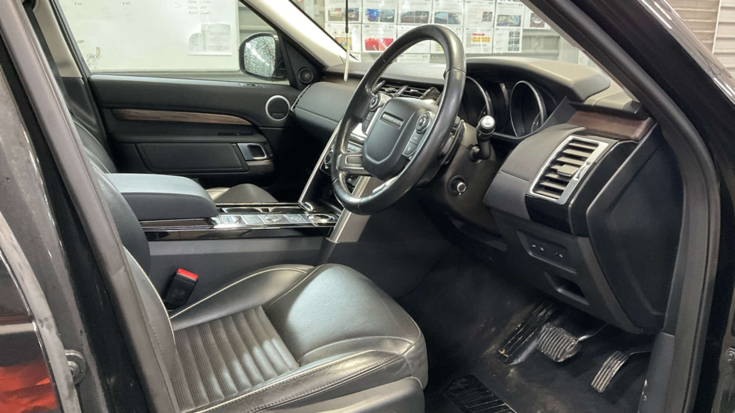 Used Land Rover Discovery 2017 for sale - 77224768: Photo 8