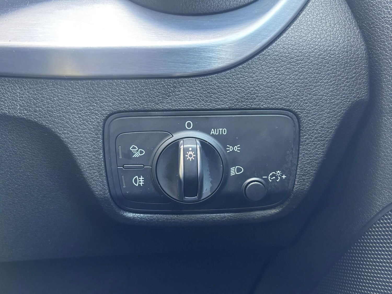 Used Audi Q2 2017 for sale - 77897109: Photo 25