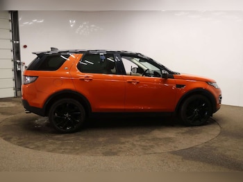 Used Land Rover Discovery Sport 2016 for sale - 77342146: Photo