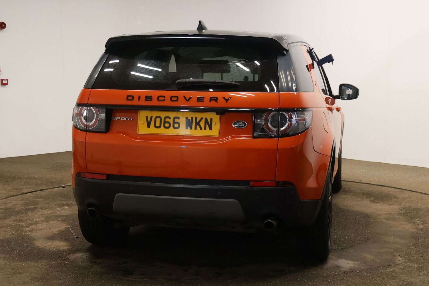 Used Land Rover Discovery Sport 2016 for sale - 77342146: Photo 4
