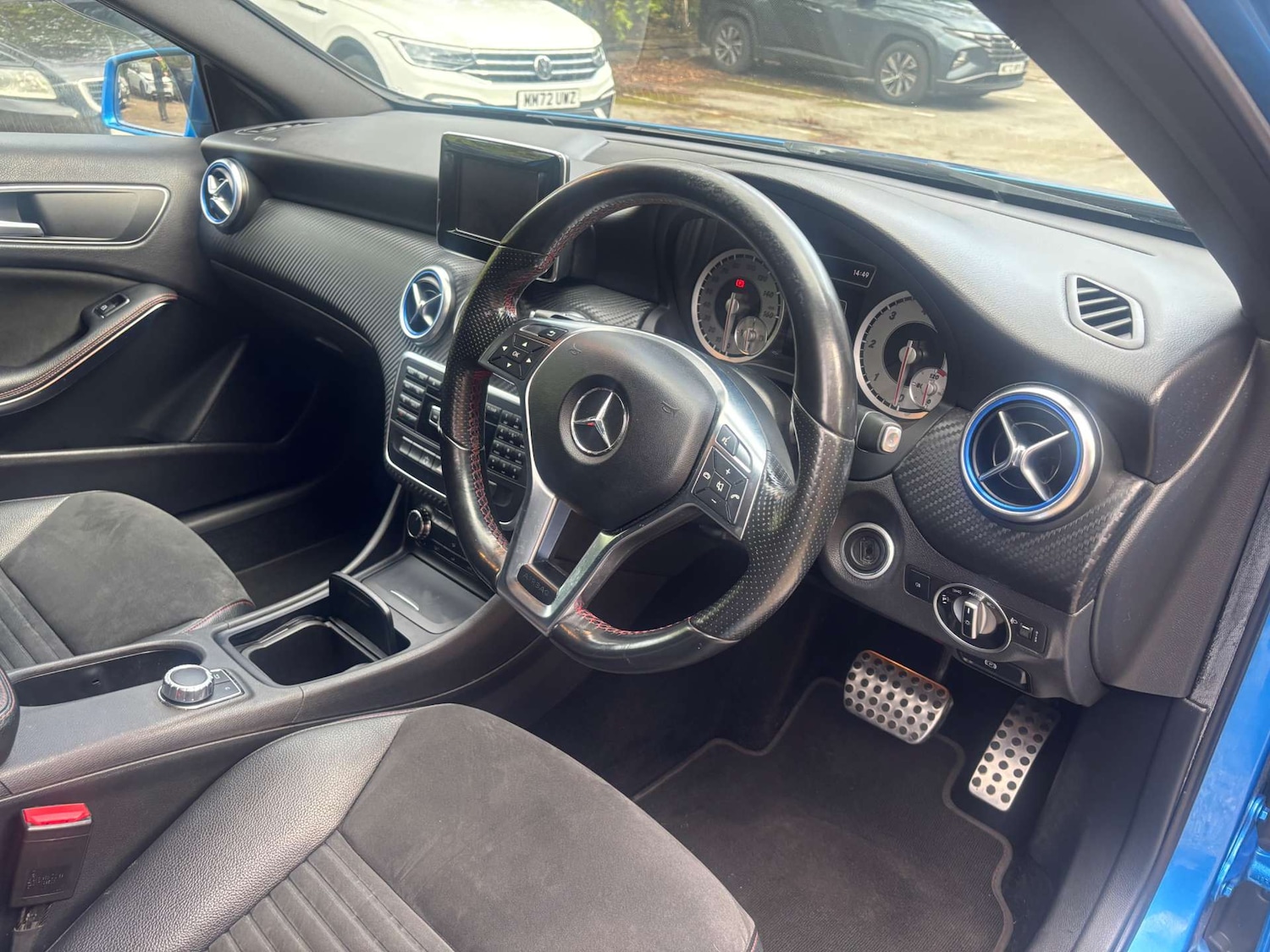 Used Mercedes-Benz A-Class 2015 for sale - 77609417: Photo 11