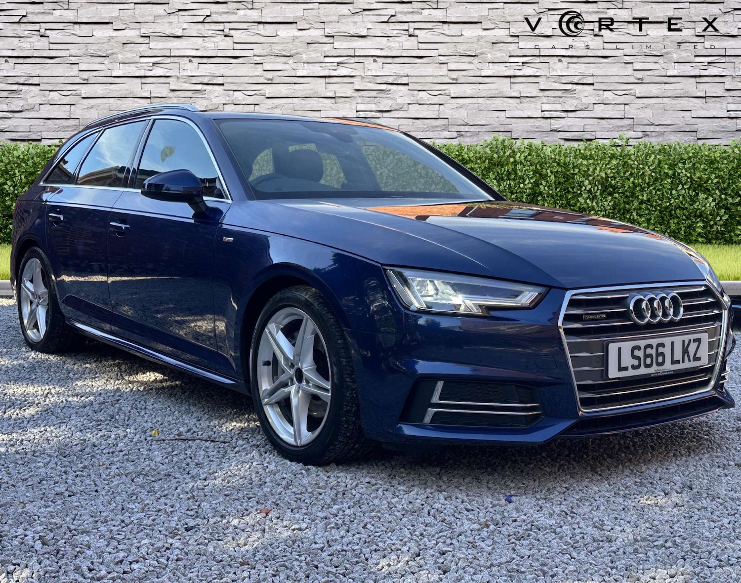 Used Audi A4 2016 for sale - 76567753: Photo 1
