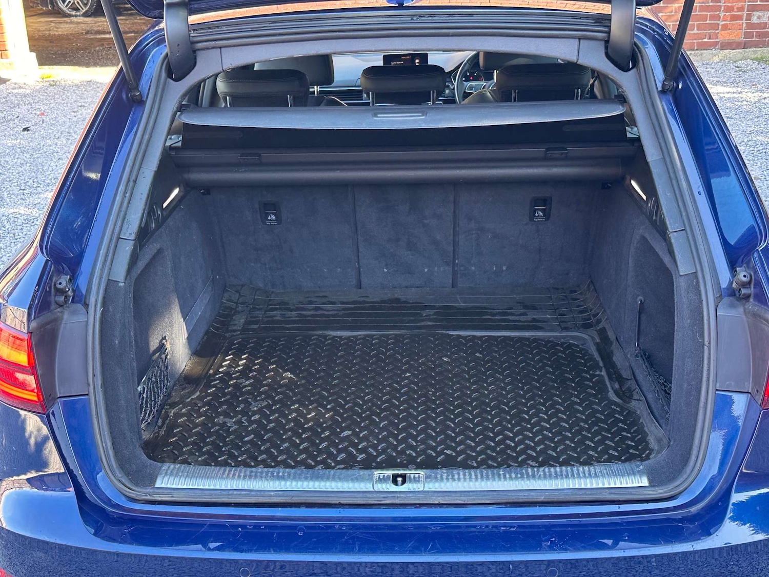 Used Audi A4 2016 for sale - 76567753: Photo 48