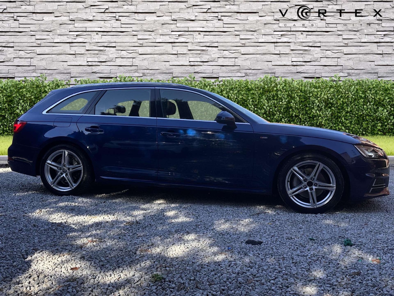 Used Audi A4 2016 for sale - 76567753: Photo 9
