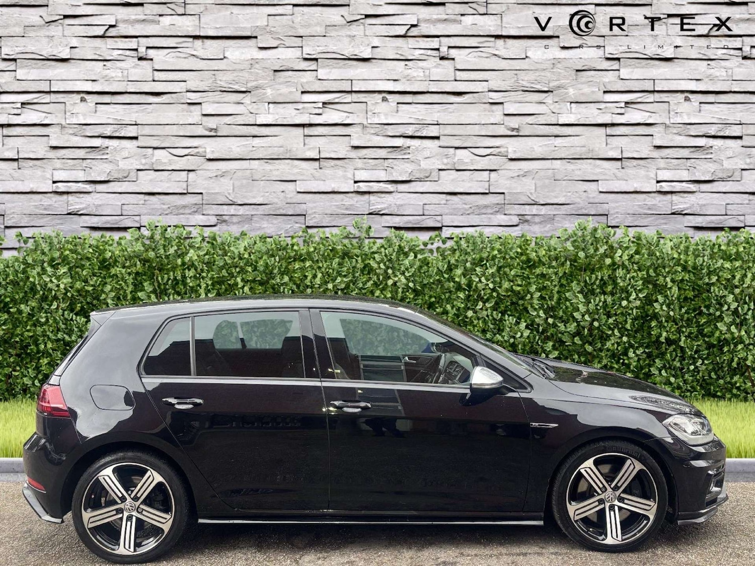 Used Volkswagen Golf 2017 for sale - 77431860: Photo 10