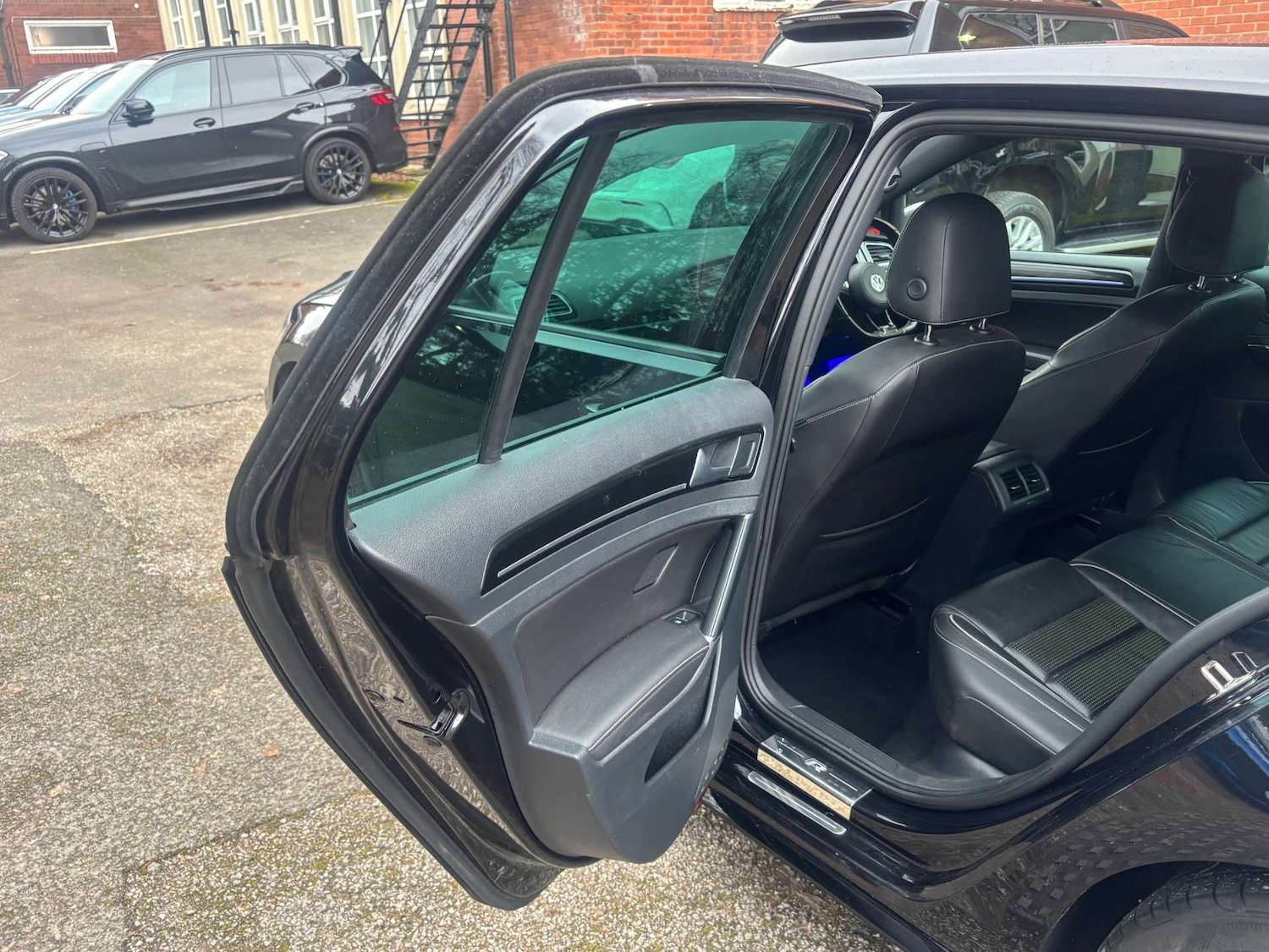 Used Volkswagen Golf 2017 for sale - 77431860: Photo 23