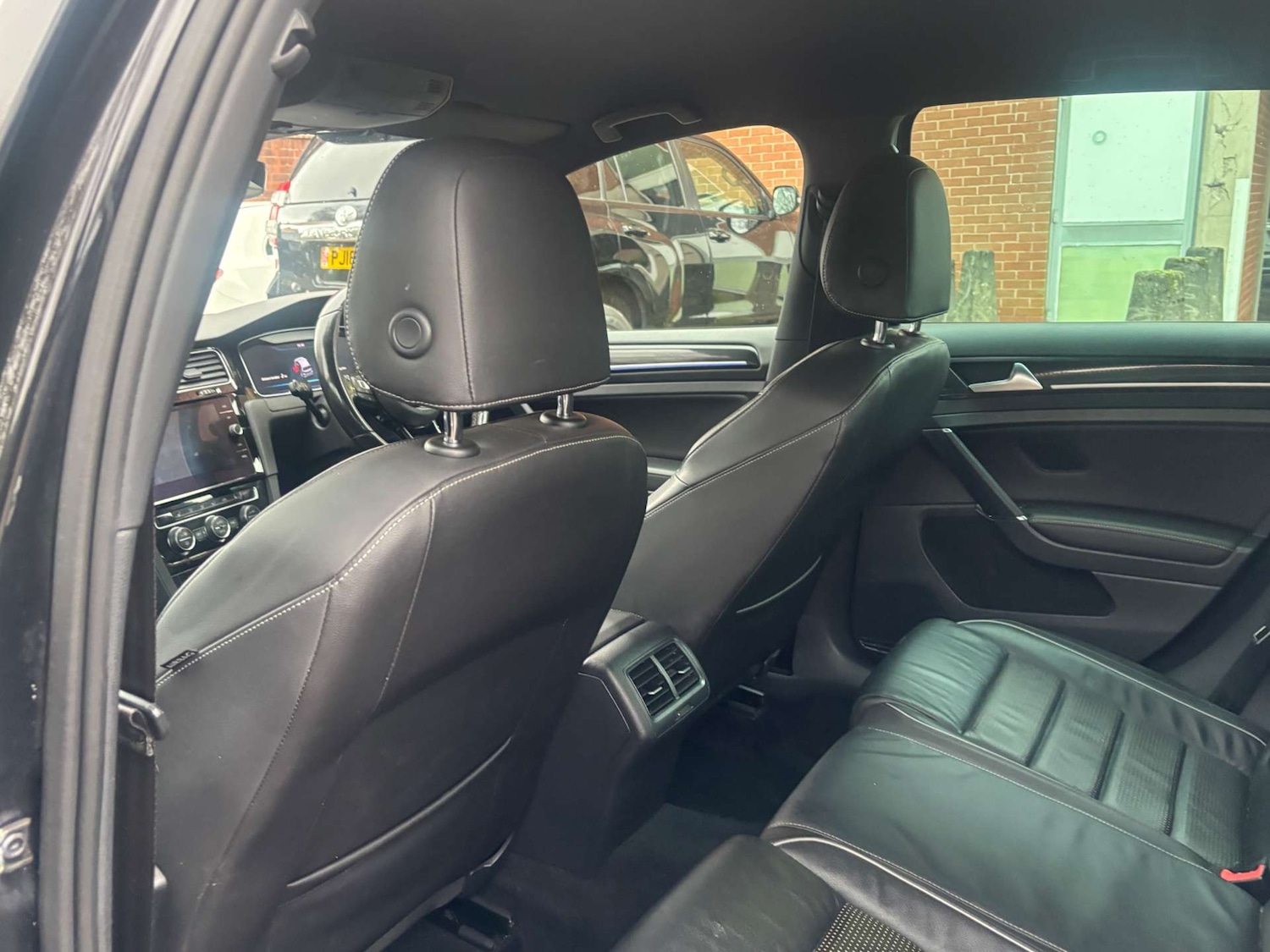 Used Volkswagen Golf 2017 for sale - 77431860: Photo 54