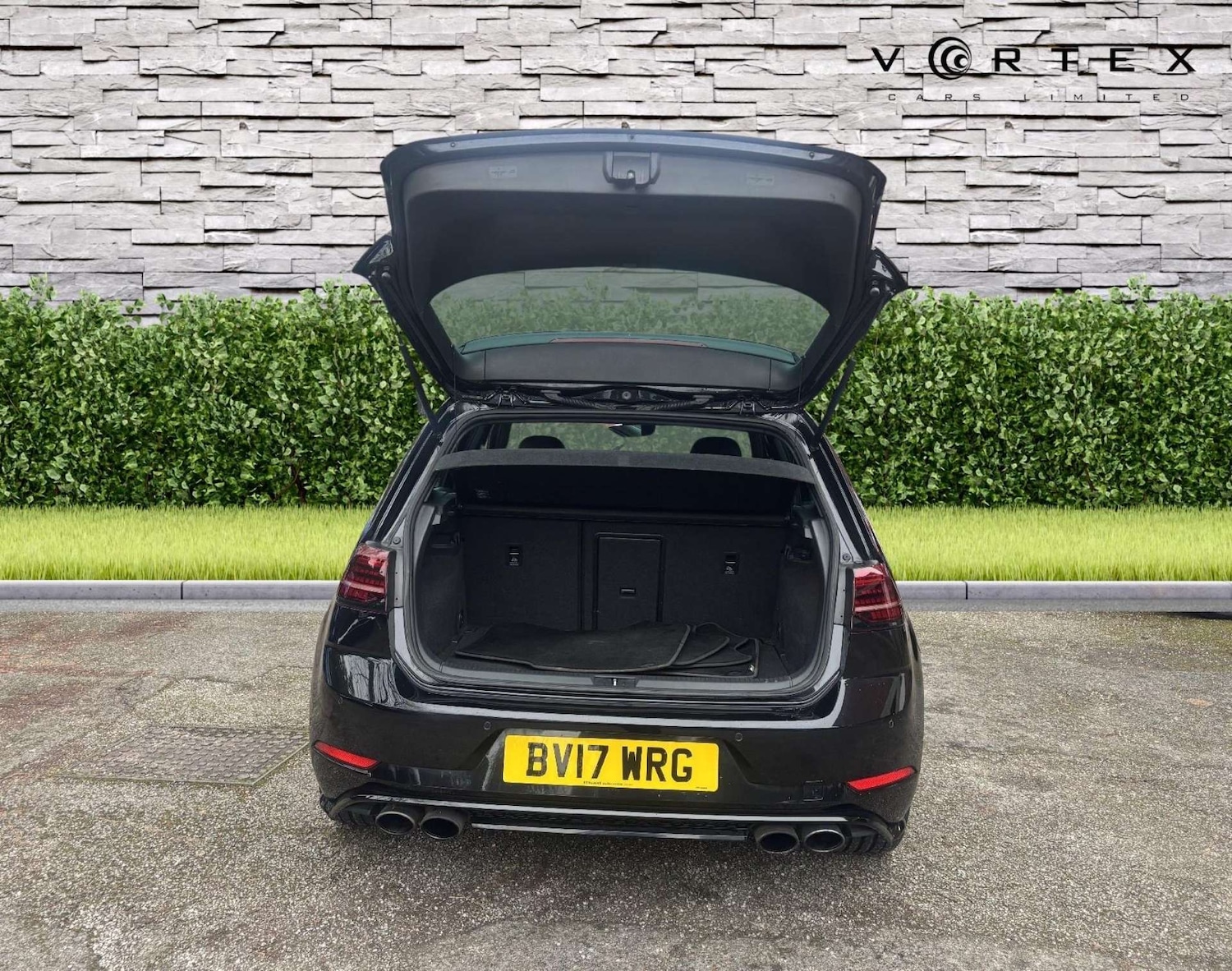 Used Volkswagen Golf 2017 for sale - 77431860: Photo 8