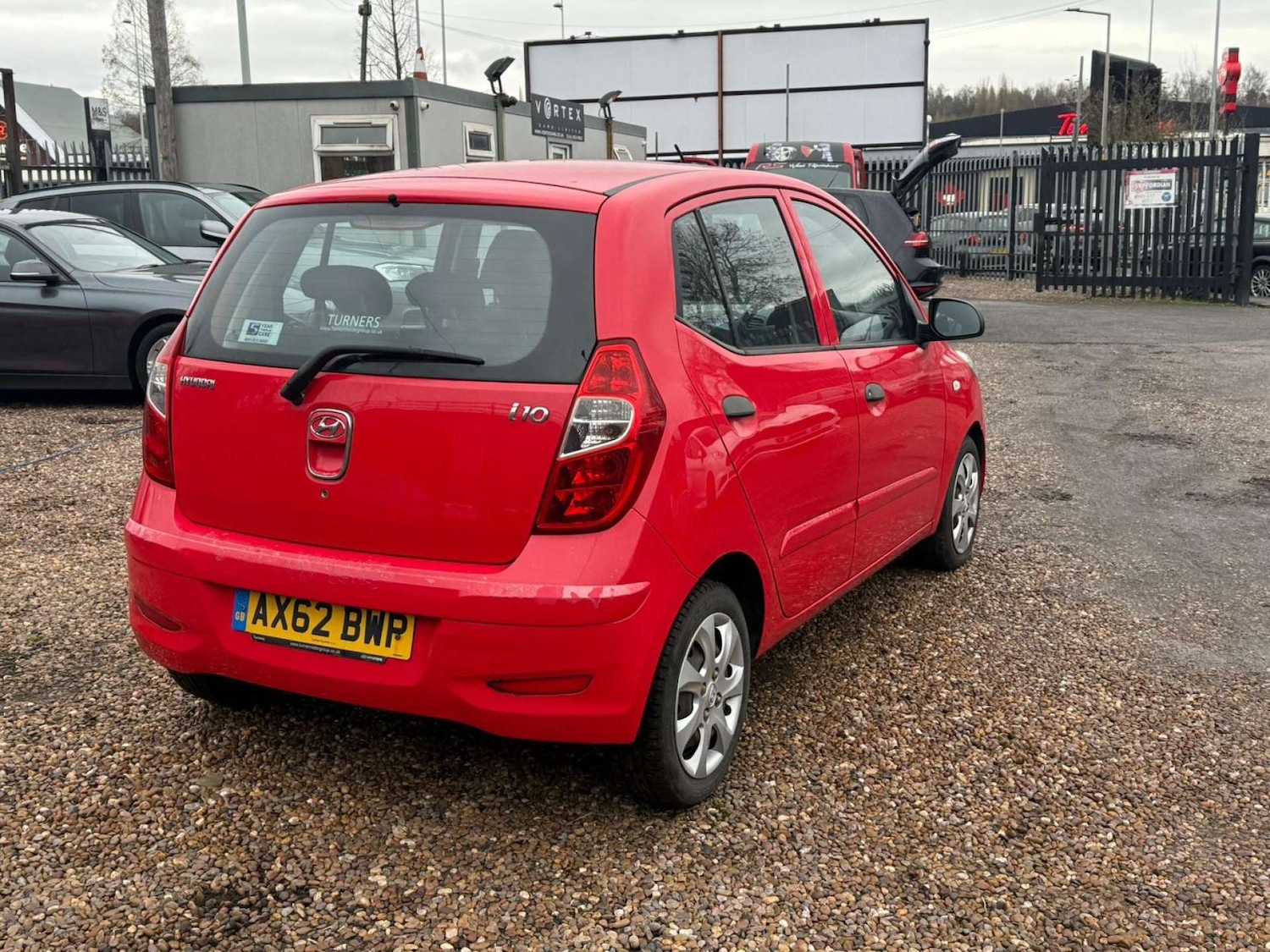 Used Hyundai i10 2013 for sale - 77148687: Photo 3