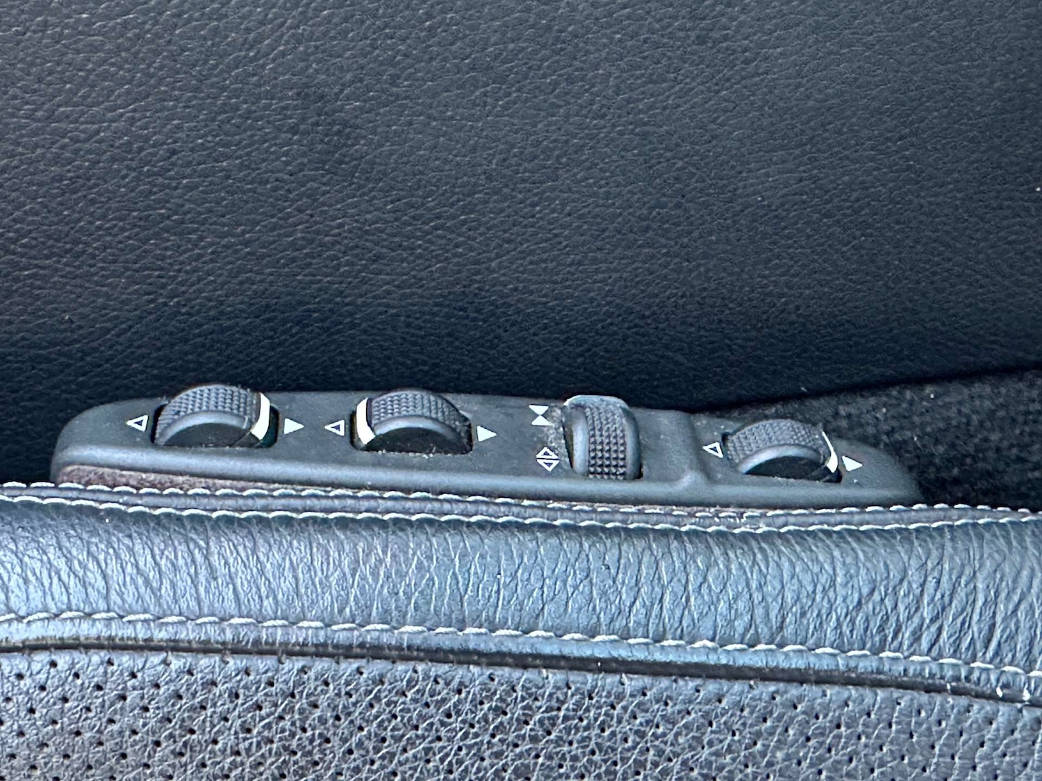 Used Mercedes-Benz E Class 2014 for sale - 76628230: Photo 38