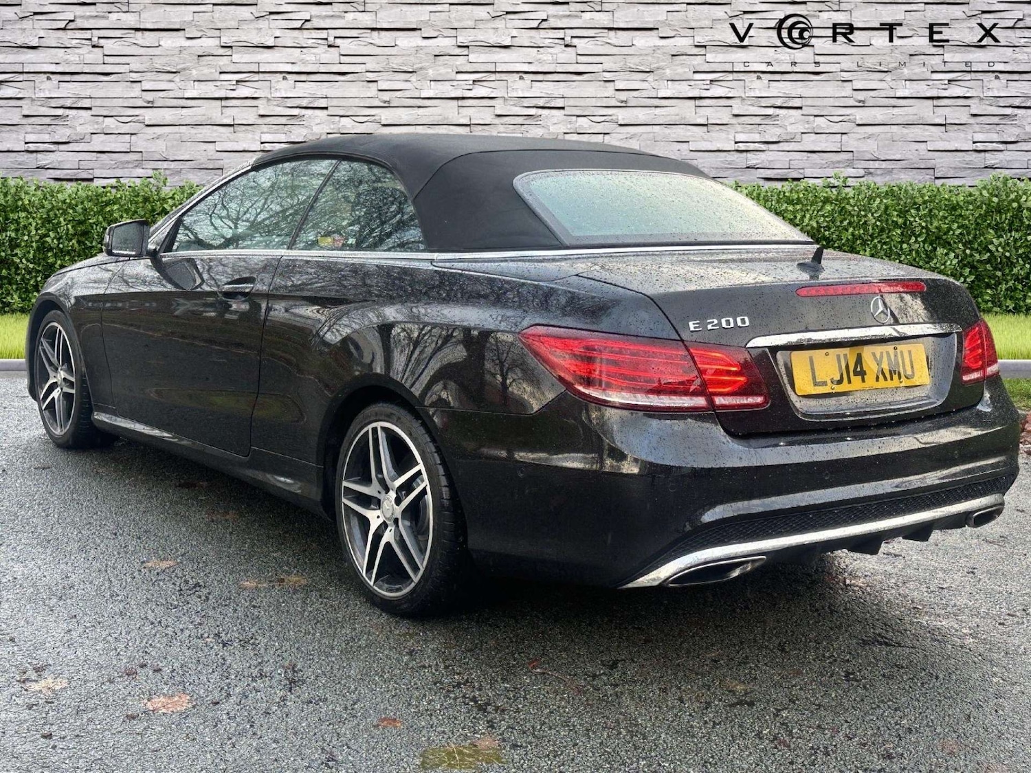 Used Mercedes-Benz E Class 2014 for sale - 76628230: Photo 5