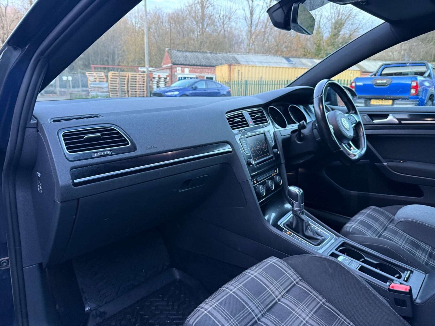 Used Volkswagen Golf 2016 for sale - 77591924: Photo 20