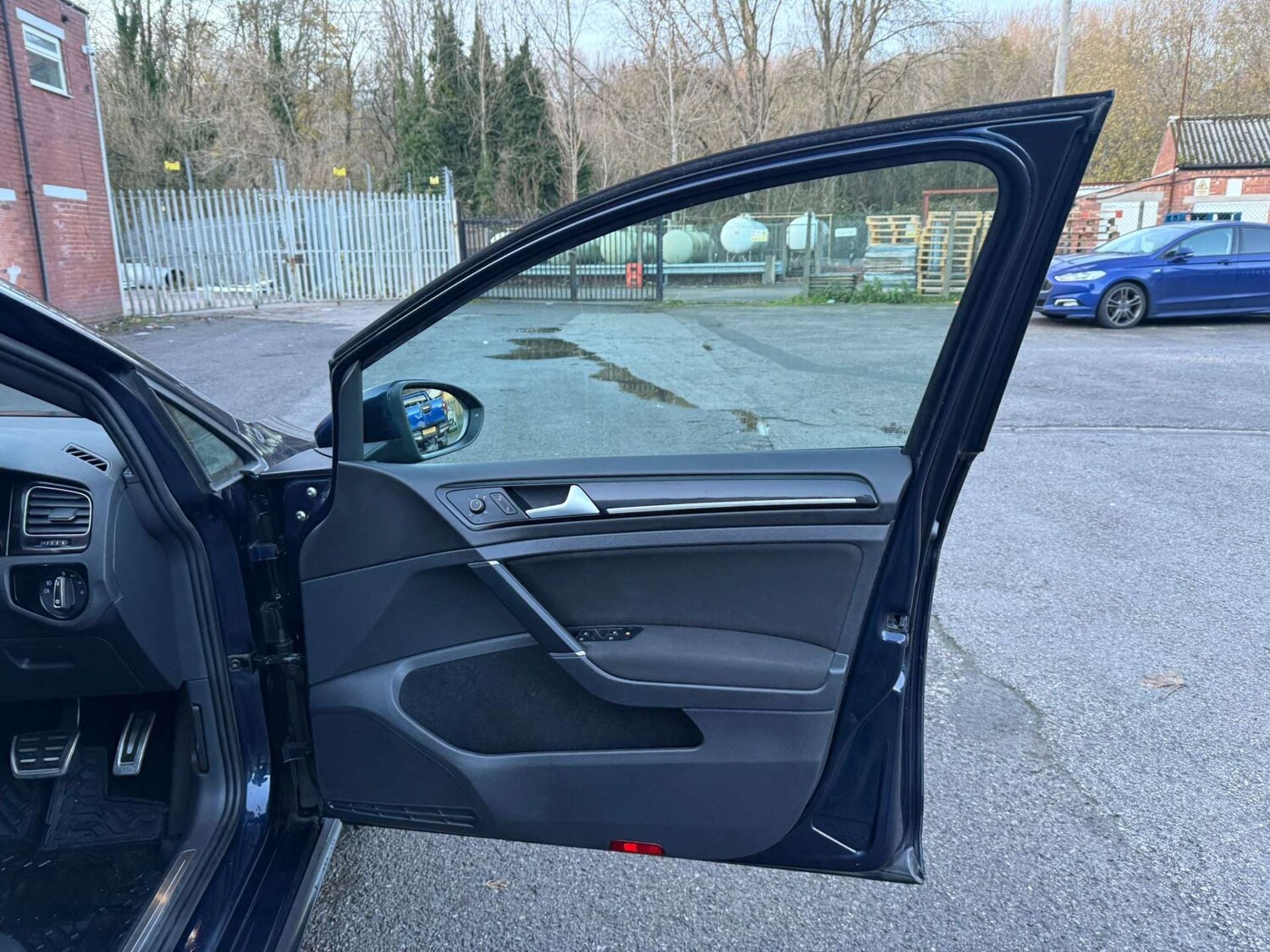 Used Volkswagen Golf 2016 for sale - 77591924: Photo 35