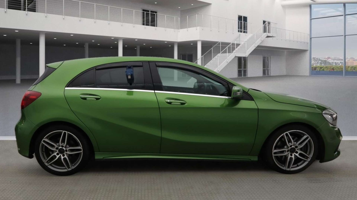 Used Mercedes-Benz A-Class 2017 for sale - 77406061: Photo 5