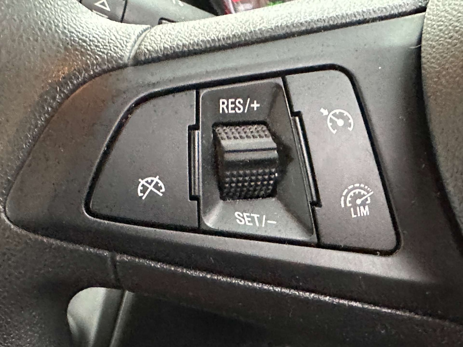 Used Vauxhall Viva 2017 for sale - 76451750: Photo 18