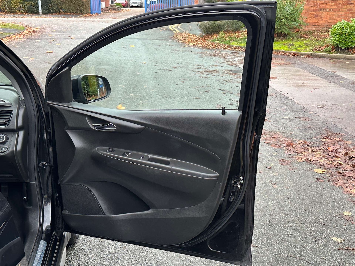 Used Vauxhall Viva 2017 for sale - 76451750: Photo 31