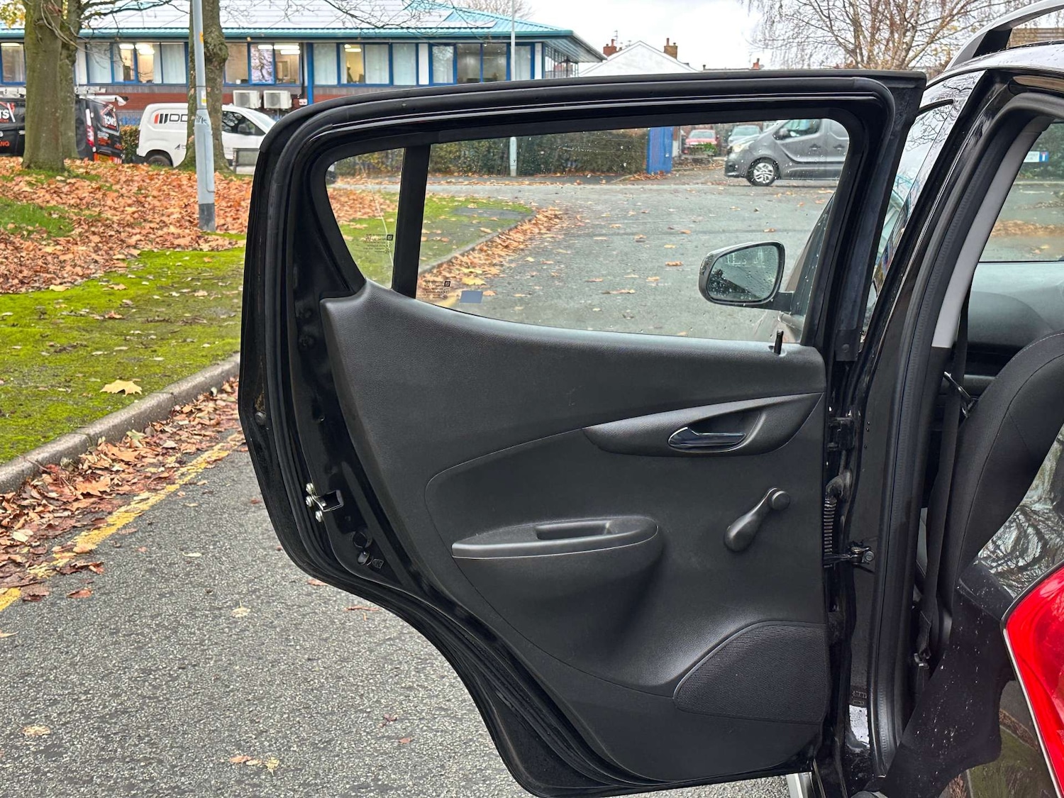 Used Vauxhall Viva 2017 for sale - 76451750: Photo 37