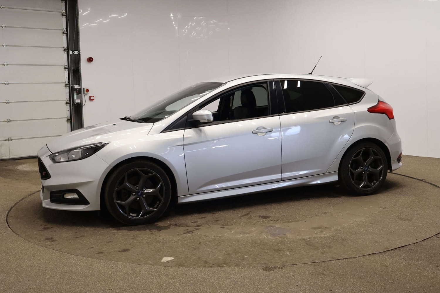 Used Ford Focus 2016 for sale - 77953385: Photo 5