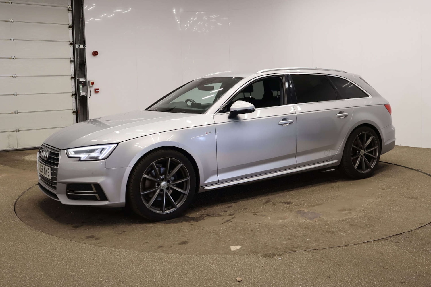 Used Audi A4 2016 for sale - 77920715: Photo 8